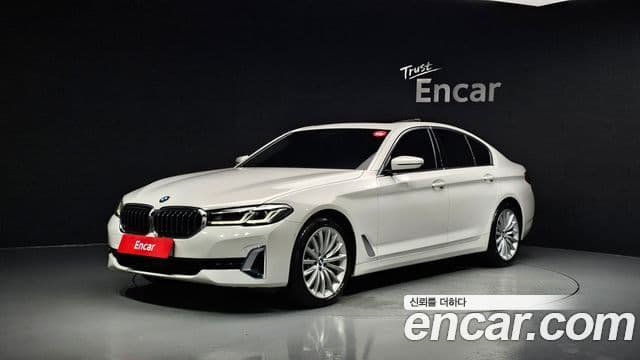 BMW 5 Series 2022 — Фото 1/20
