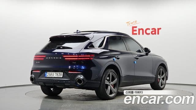 Genesis GV70 2023 — фото 2 из 20