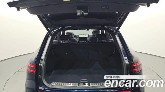 Genesis GV70 2023 — фото 20 из 20
