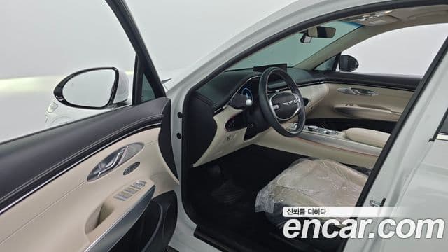Genesis GV70 2021 — фото 9 из 20