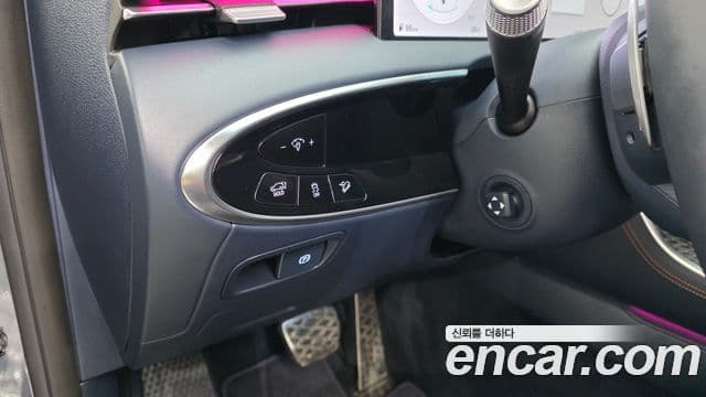 Genesis GV70 2024 — ფოტო 19/20