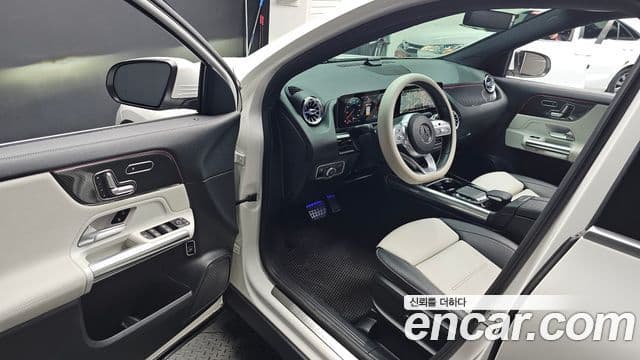 Mercedes-Benz GLA-Class 2020 — фото 10 из 20