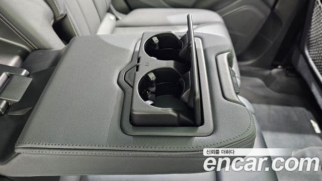 Audi Q7 2021 — ფოტო 17/30