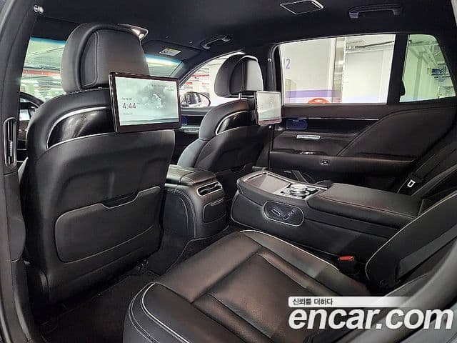 Genesis G90 2022 — фото 7 из 20