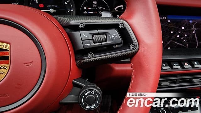 Porsche 911 2023 — фото 15 из 20