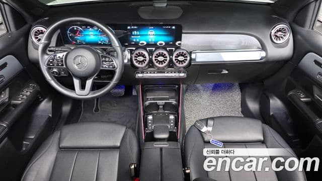 Mercedes-Benz GLB-Class 2021 — ფოტო 7/20