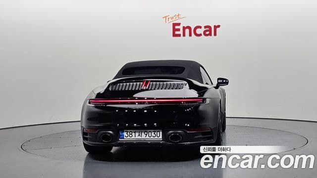 Porsche 911 2022 — фото 4 из 20