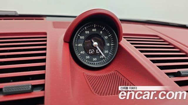 Porsche 911 2022 — Şəkil 13/20