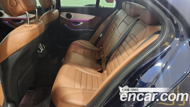 Mercedes-Benz C-Class 2021 — ფოტო 8/20