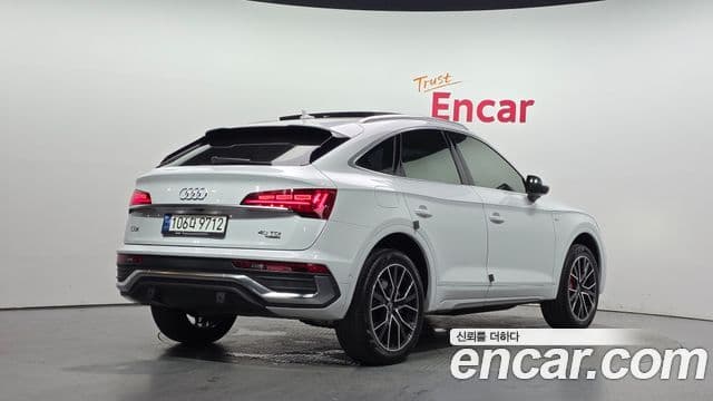 Audi Q5 2022 — Şəkil 2/20