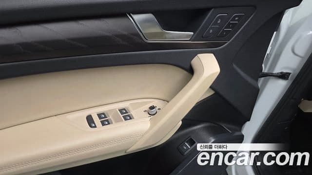 Audi Q5 2022 — Şəkil 19/20