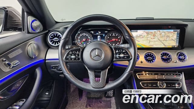 Mercedes-Benz E-Class 2018 — Фото 13/20