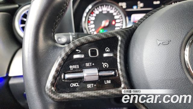 Mercedes-Benz E-Class 2018 — Фото 17/20