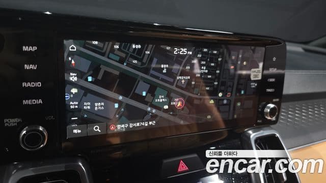 Kia Sorento 2023 — Фото 14/20