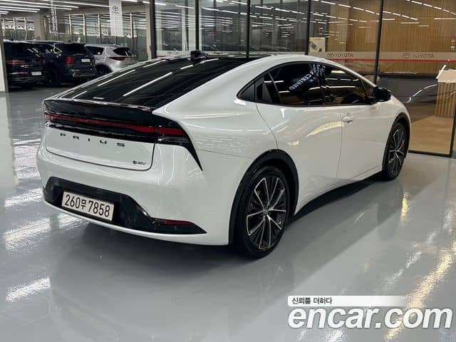 Toyota Prius, 2025