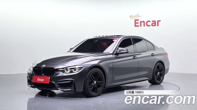 BMW 3 Series 2018 — фото 1 из 20