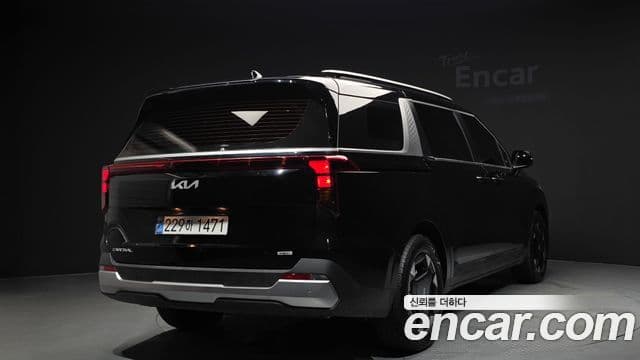 Kia Carnival 2025 — Фото 2/20