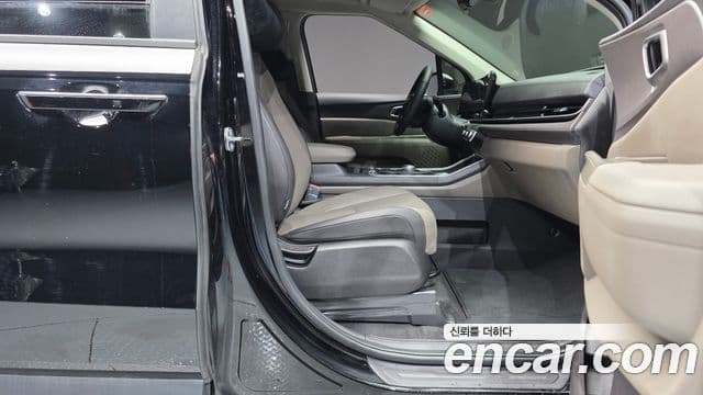 Kia Carnival 2025 — Фото 11/20