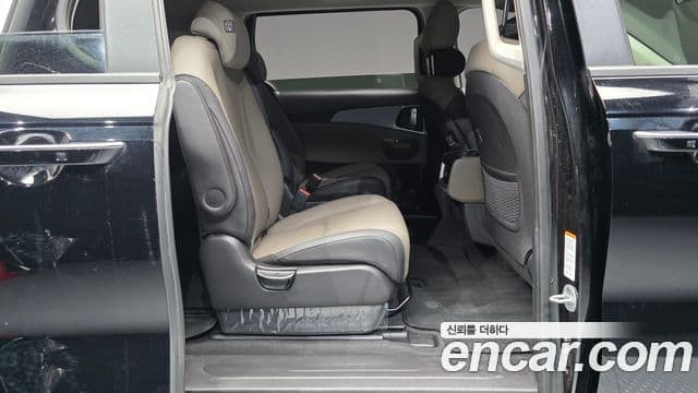 Kia Carnival 2025 — Фото 12/20