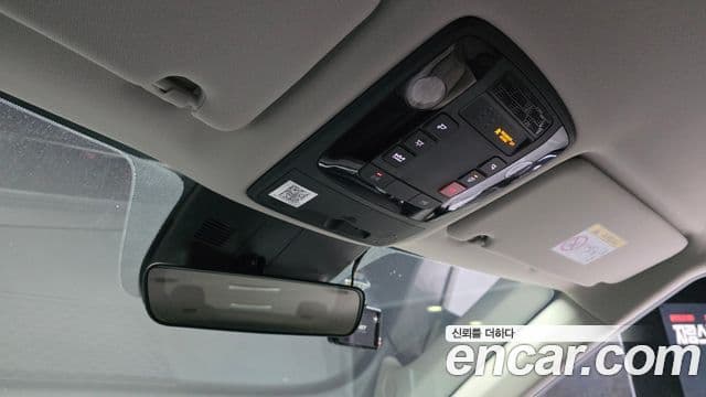 Kia Carnival 2025 — Фото 18/20