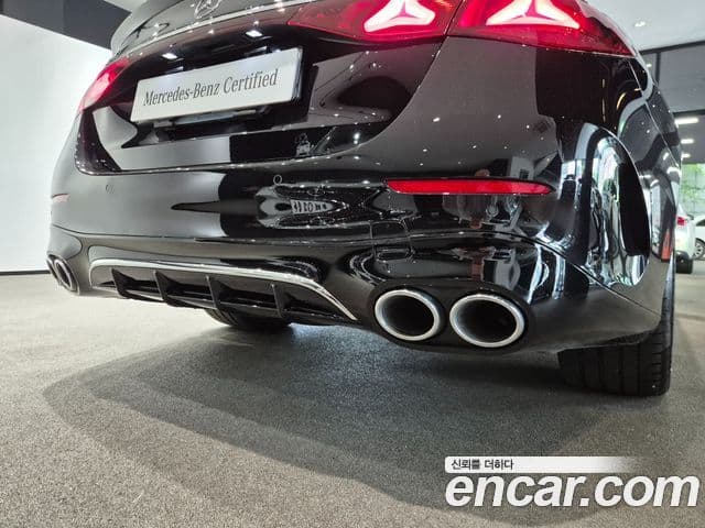 Mercedes-Benz E-Class 2025 — ფოტო 14/20