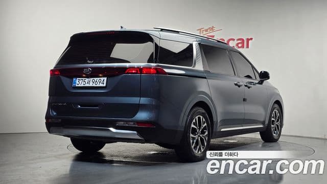 Kia Carnival 2020 — Фото 2/20