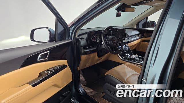Kia Carnival 2020 — Фото 10/20