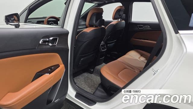 Kia Sportage 2022 — фото 12 из 20