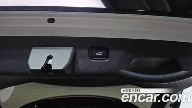 Kia Sportage 2022 — фото 17 из 20