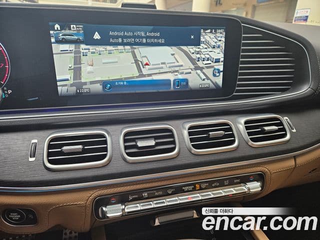 Mercedes-Benz GLS-Class 2025 — фото 9 из 15