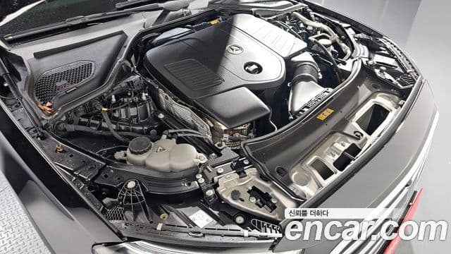 Mercedes-Benz E-Class 2024 — фото 5 из 20