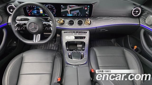 Mercedes-Benz E-Class 2022 — фото 7 из 20
