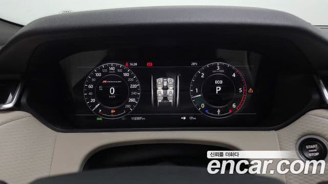 Land Rover Range Rover Velar 2018 — фото 8 из 20