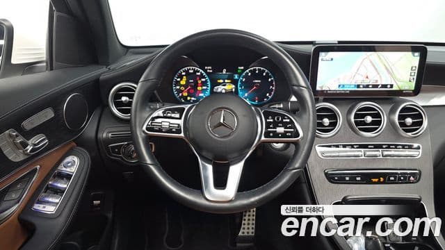 Mercedes-Benz GLC-Class 2023 — фото 12 из 20
