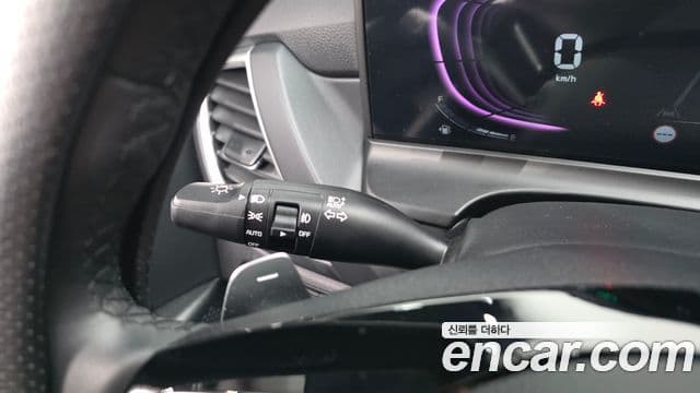 Kia Seltos 2025 — ფოტო 16/20