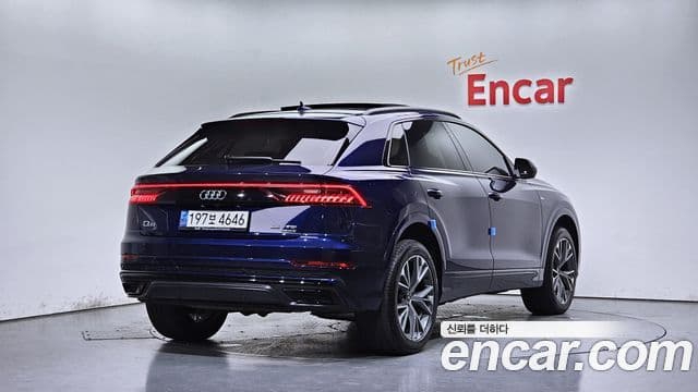 Audi Q7 2022 — фото 2 из 20