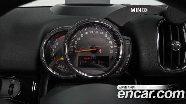 Mini Cooper Countryman 2020 — фото 8 из 20