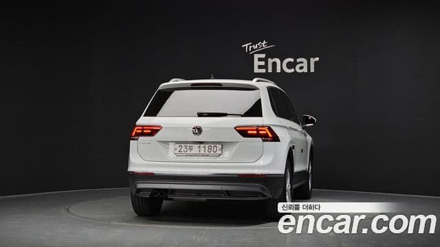 Volkswagen Tiguan 2018 — Şəkil 4/20