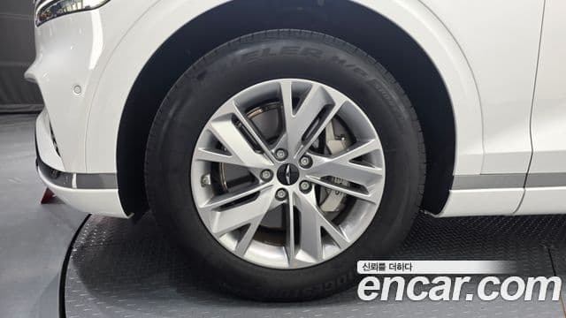 Genesis GV70 2024 — ფოტო 5/20