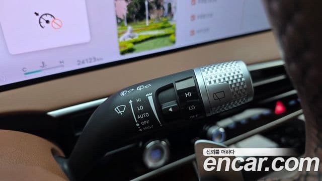 Genesis GV70 2024 — ფოტო 20/20