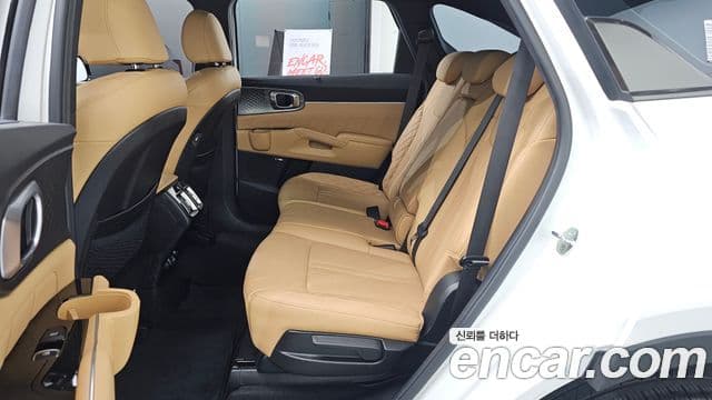 Kia Sorento 2023 — ფოტო 12/20