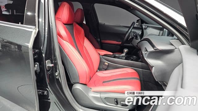 Lexus UX250h 2021 — фото 11 из 20