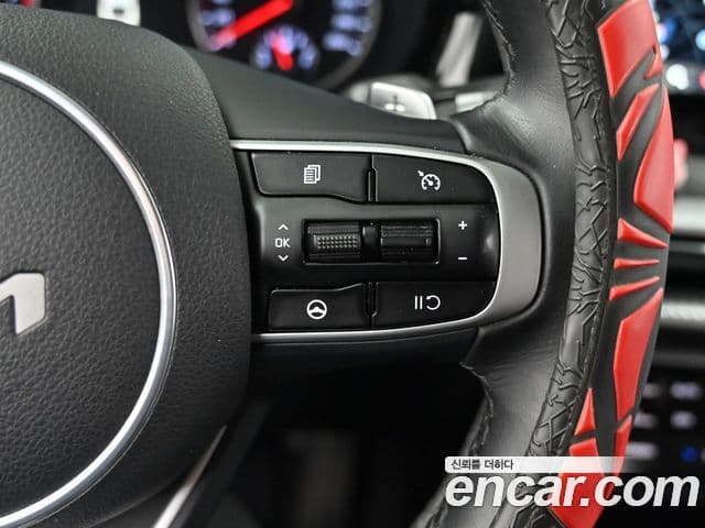 Kia K5 2022 — ფოტო 16/20