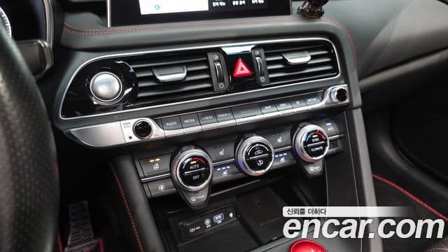 Genesis G70 2019 — фото 17 из 20