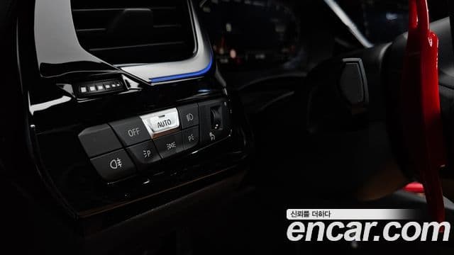 BMW Z4 2024 — Photo 32/36
