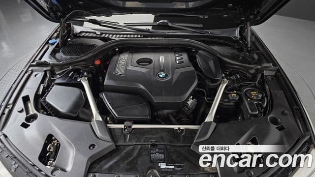 BMW 5 Series 2019 — фото 6 из 20