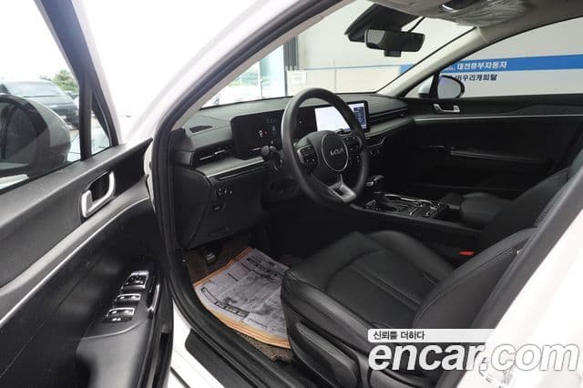 Kia K5 2024 — фото 7 из 20