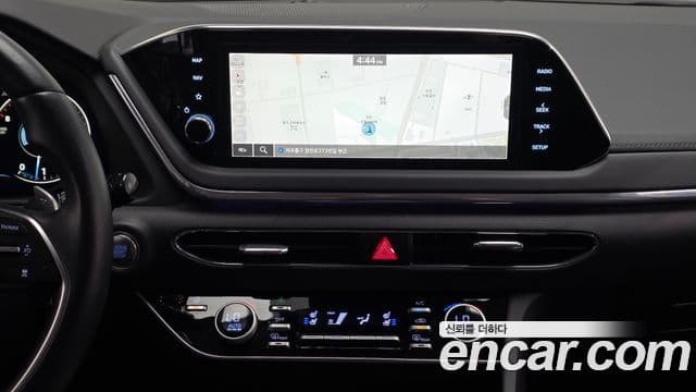 Hyundai Sonata 2022 — фото 14 из 20