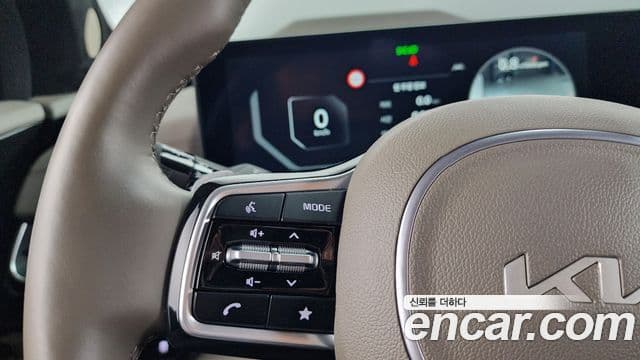 Kia Carnival 2024 — Фото 16/20