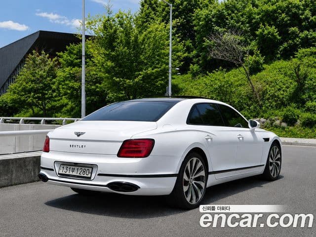 Bentley Flying Spur 2022 — Şəkil 2/20